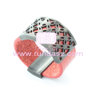 Leather ring 