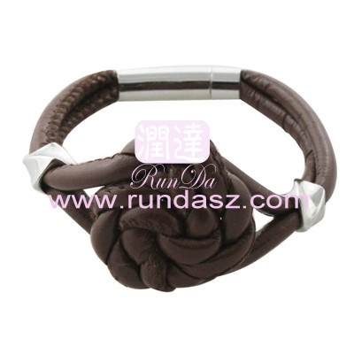 Leather bracelets 