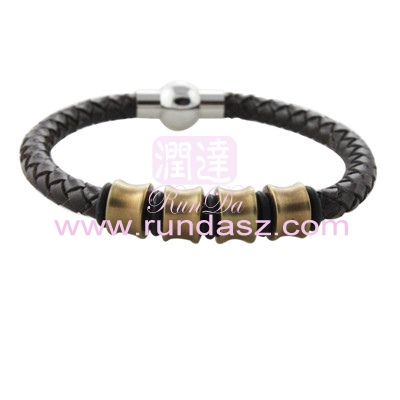Leather bracelets 