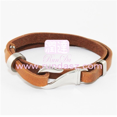 Leather bracelets 