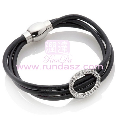 Leather bracelets 