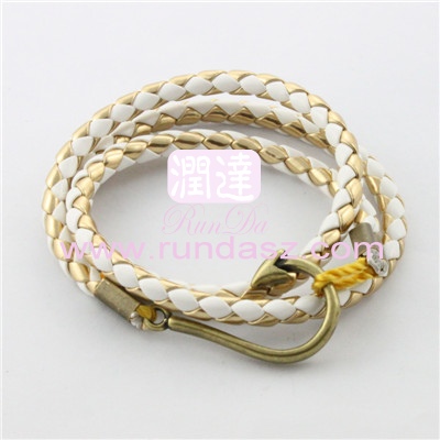 Leather bracelets 