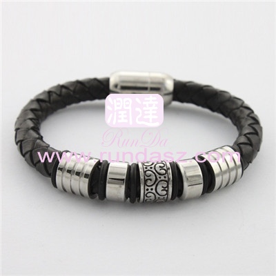 Leather bracelets 