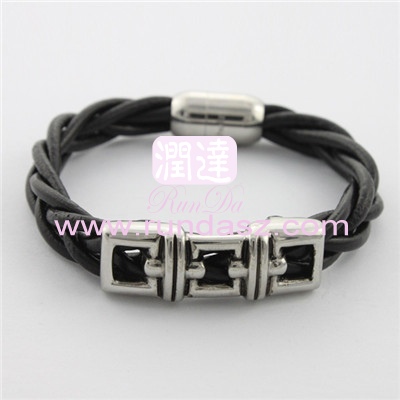Leather bracelets 