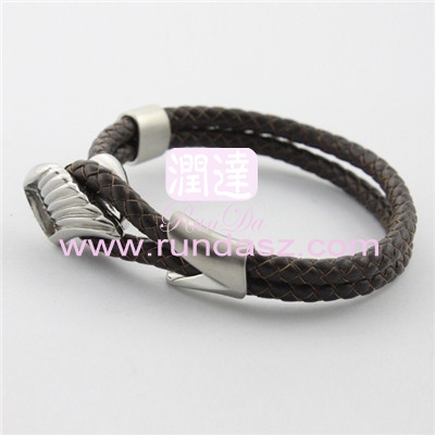 Leather bracelets 