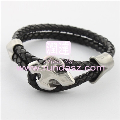 Leather bracelets 