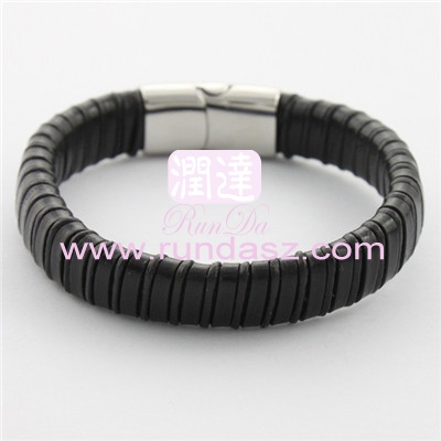 Leather bracelets 