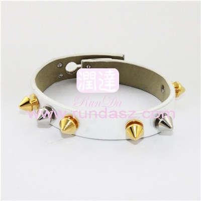Leather bracelets 