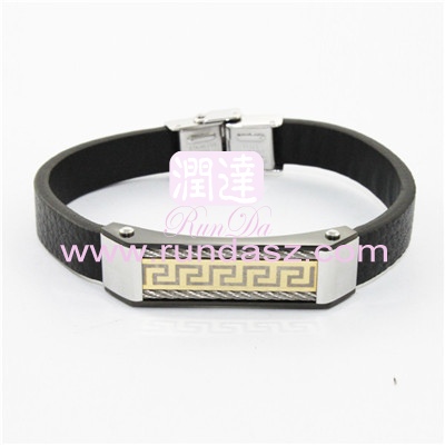 Leather bracelets 