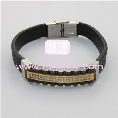 Leather bracelets 