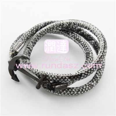 Leather bracelets 