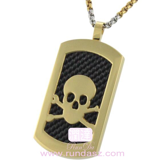 gold pendant  
