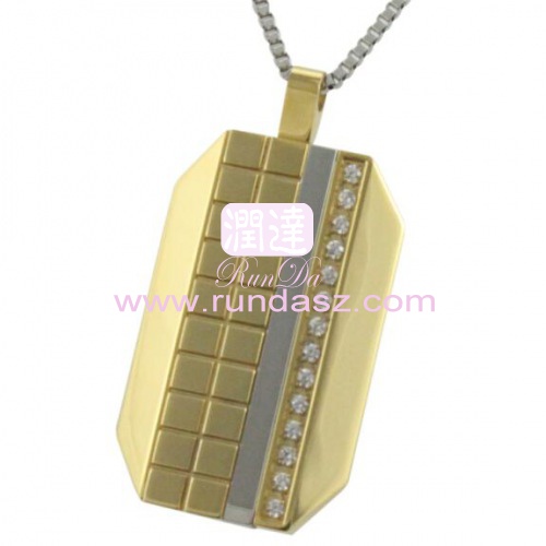 gold pendant  