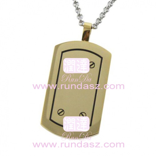 gold pendant  